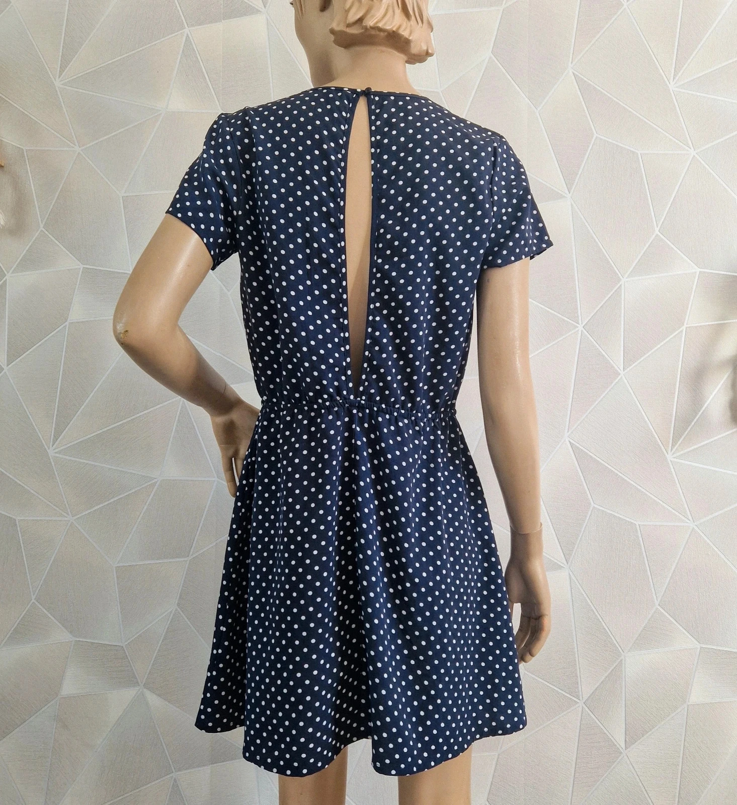 Vestido com bolinhas – photo 3